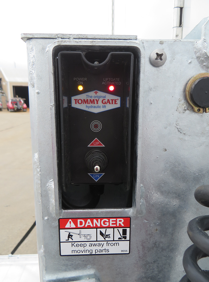 Road Field Custom Service Body