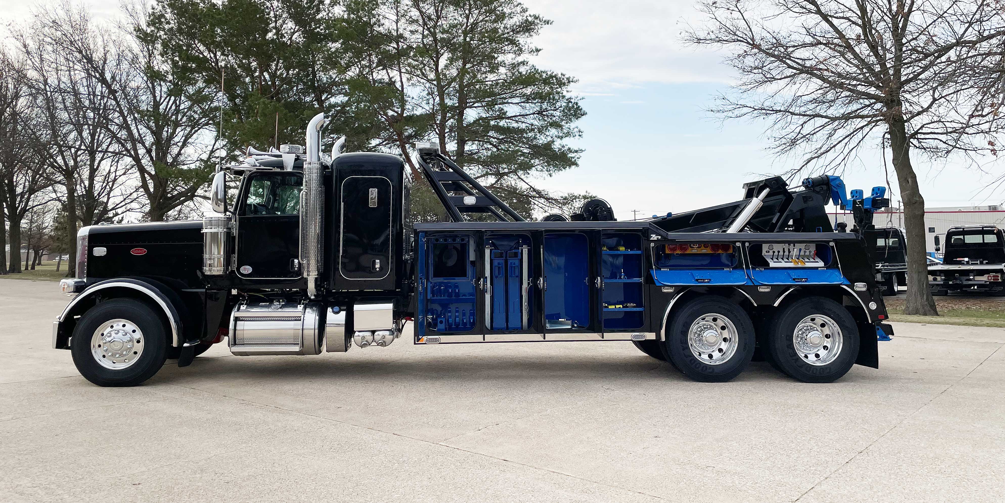 2024 Century 5130 Heavy Duty Wrecker, Peterbilt 389, 20012