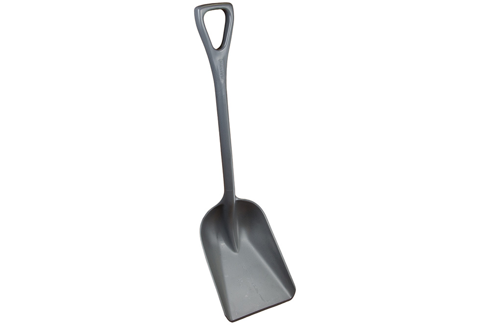 Remco Industrial Shovel with Large Blade