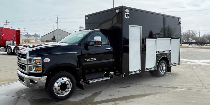 J & J Auto Body LLC